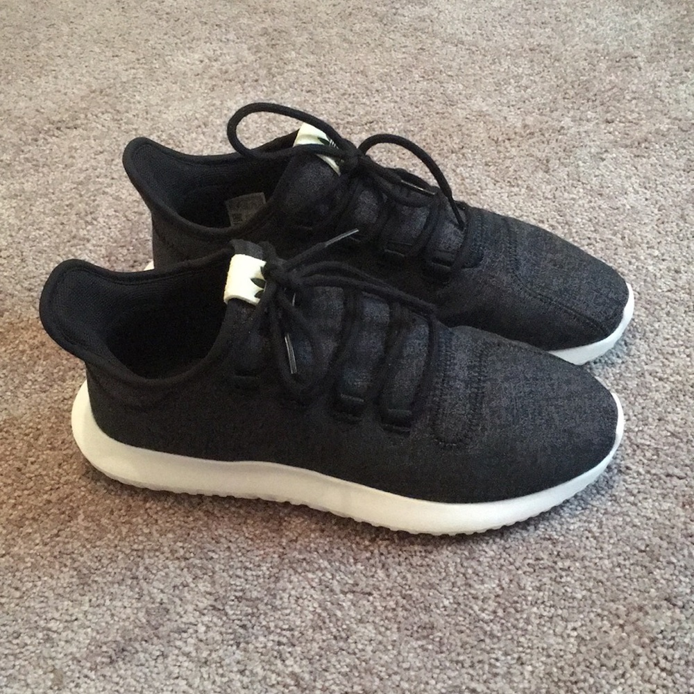 BRAND NEW adidas tubular shadow
